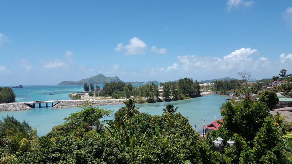 Апартаменты Hibiscus House Seychelles Self Catering Виктория Экстерьер фото