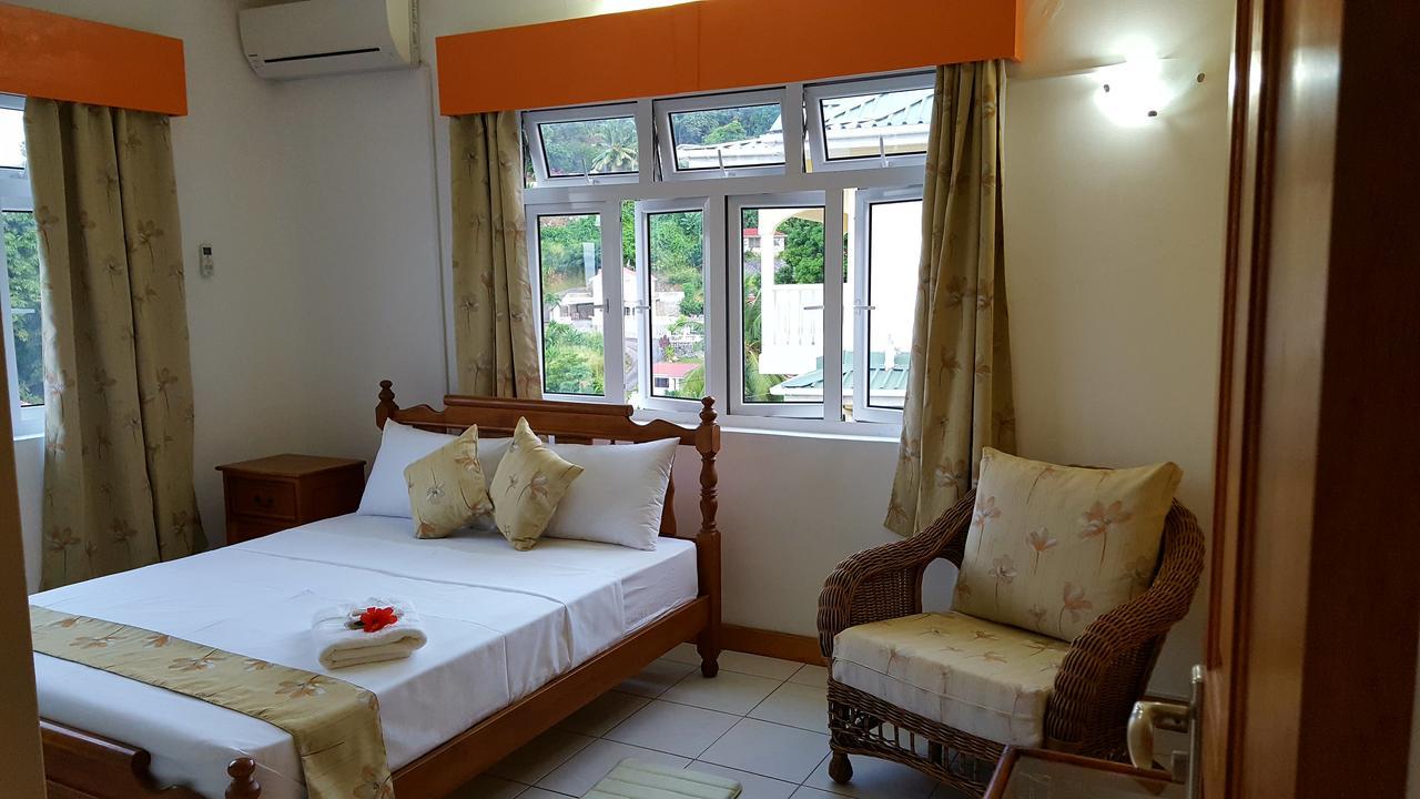 Апартаменты Hibiscus House Seychelles Self Catering Виктория Экстерьер фото